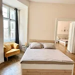 Free Parking- 2bdr In Wenceslas Square *
