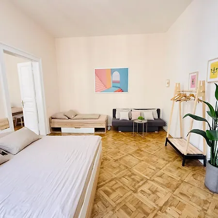 Appartamento Free Parking- 2bdr In Wenceslas Square