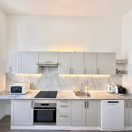 Appartamento Free Parking- 2bdr In Wenceslas Square
