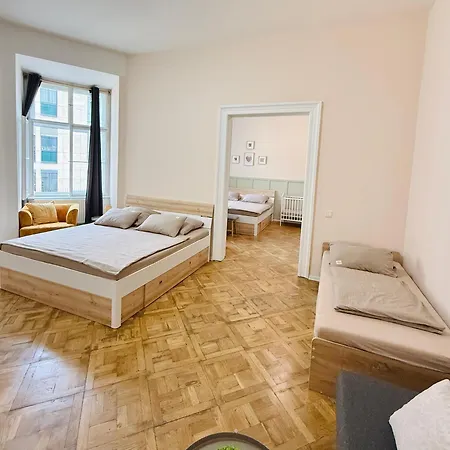 Free Parking- 2bdr In Wenceslas Square Appartamento Praga
