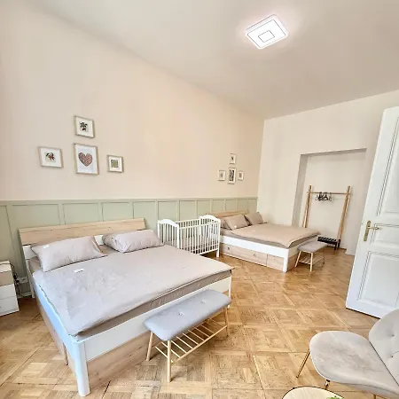 Free Parking- 2bdr In Wenceslas Square Apartmán